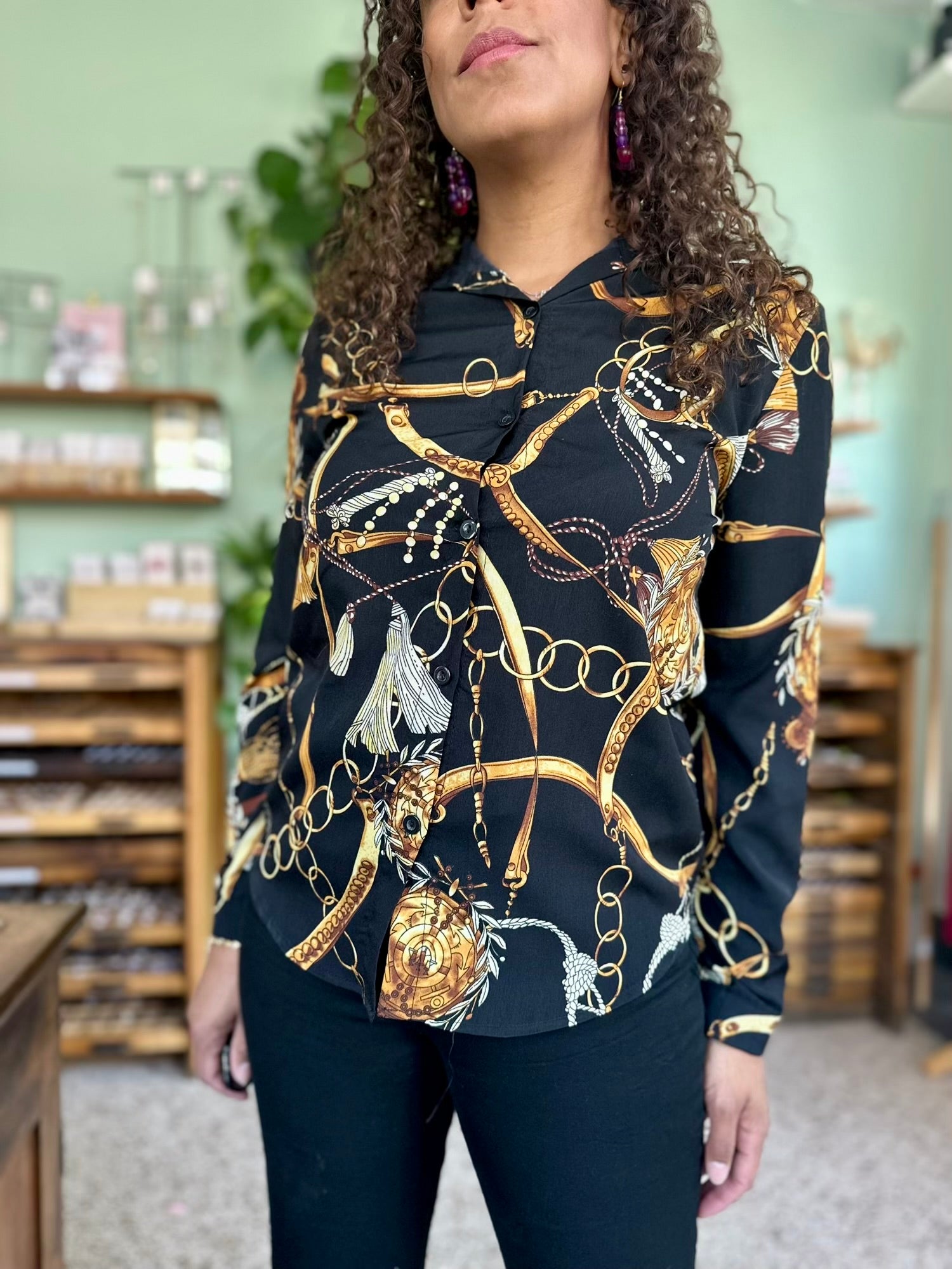 Vintage blouse in zwart met gouden barok details in Versace stijl