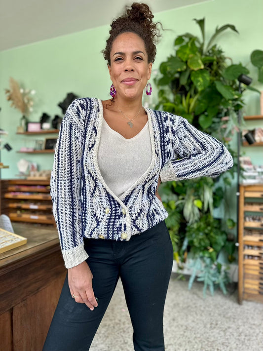 vintage gebreid vest in gemêleerde kleuren beige en Navy, perfect voor laagjes in h herfst en winter
