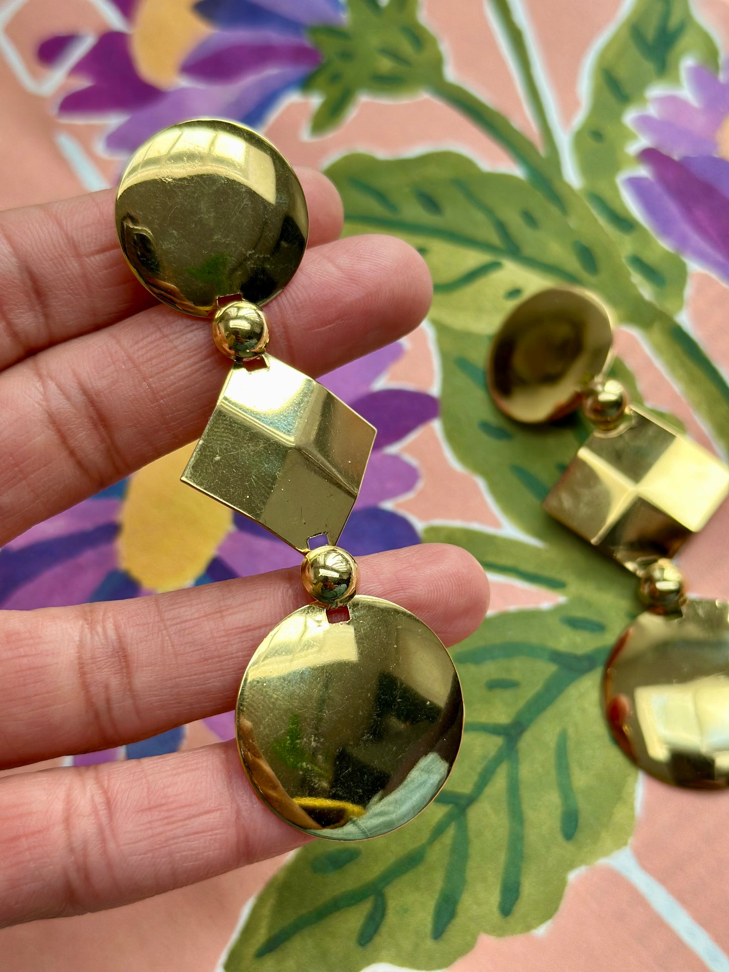 vintage clip-ons in goud lange oorbellen