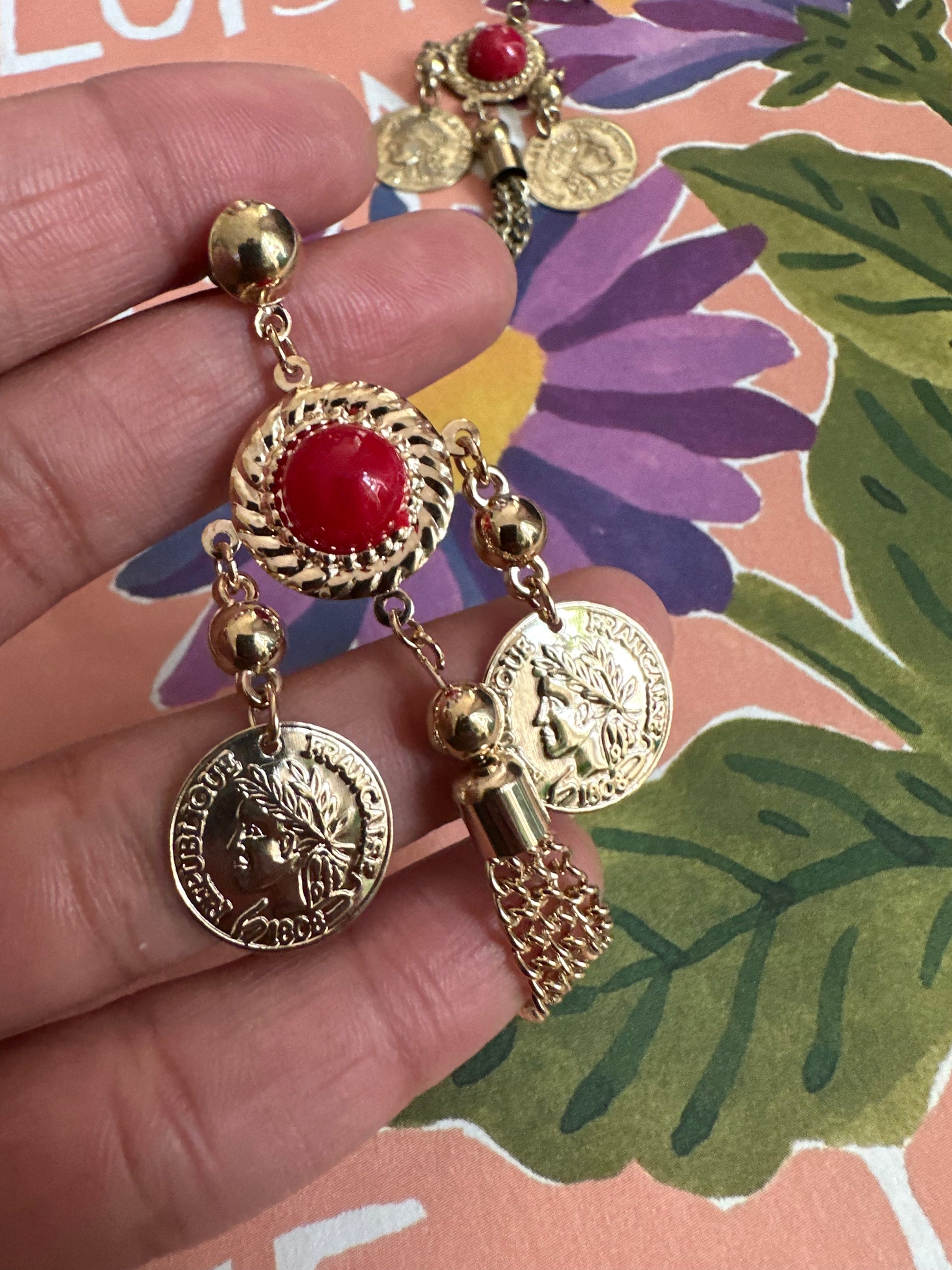 vintage goudkleurige oorbellen met muntjes 