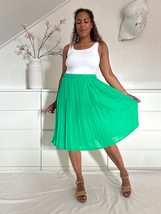 vintage plooirok in knal groen met elastische hoge taille en middellange lengte