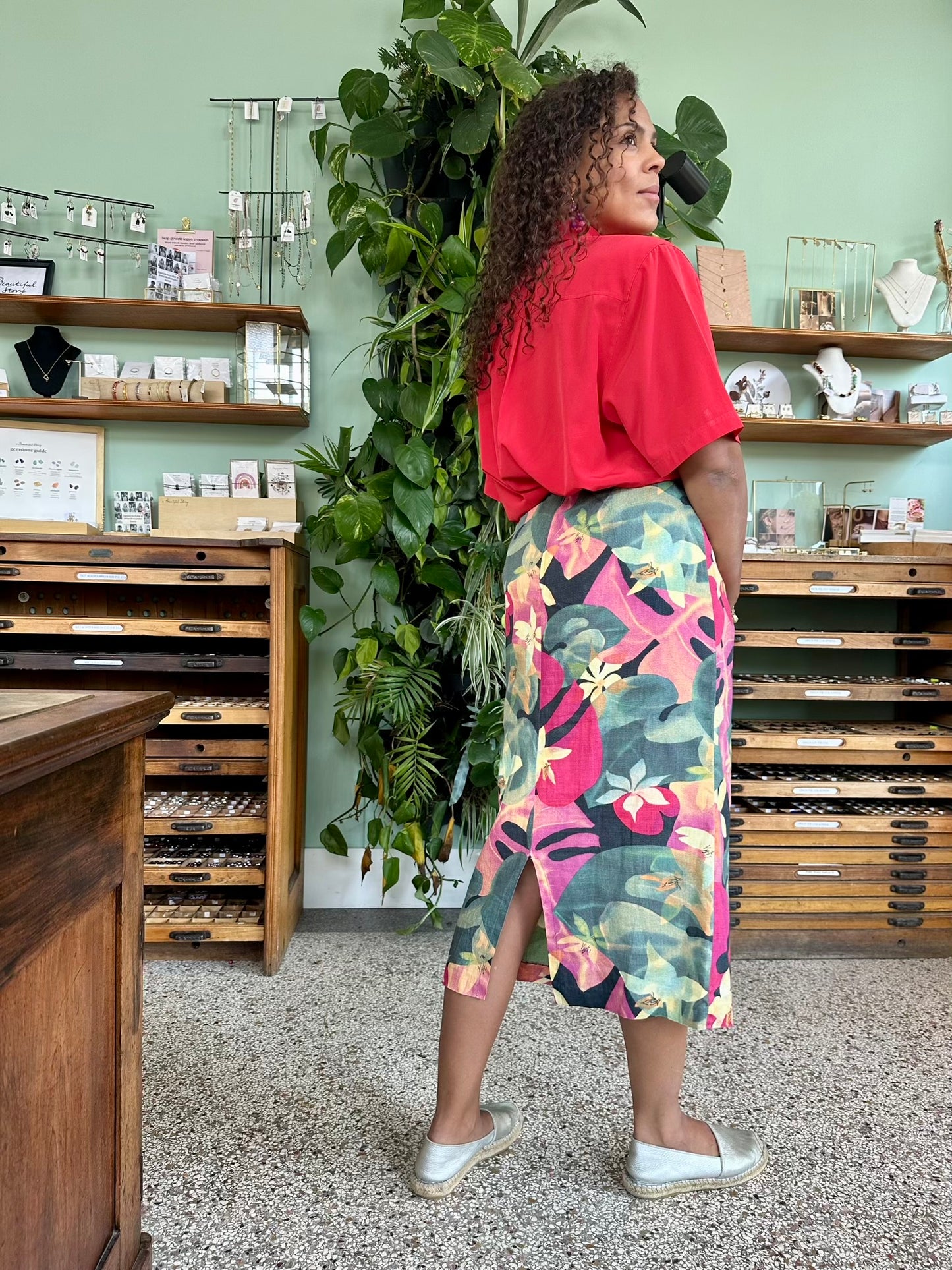 Botanische lange rok in linnen, vintage midi stijl in felle kleuren 