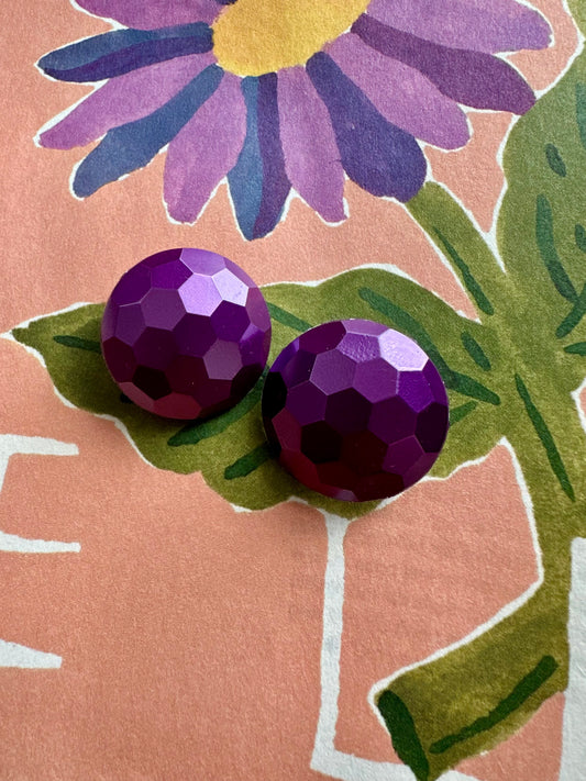 vintage paarse clip-oorbel