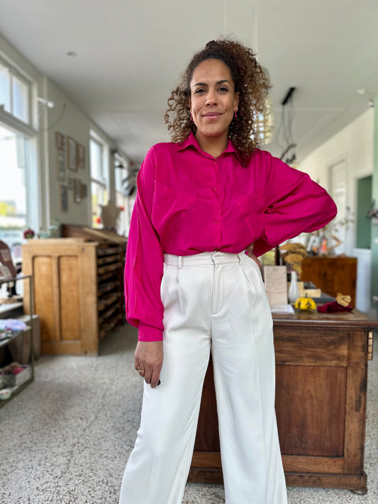 Vintage blouse van zijde in plus size maat en knalroze